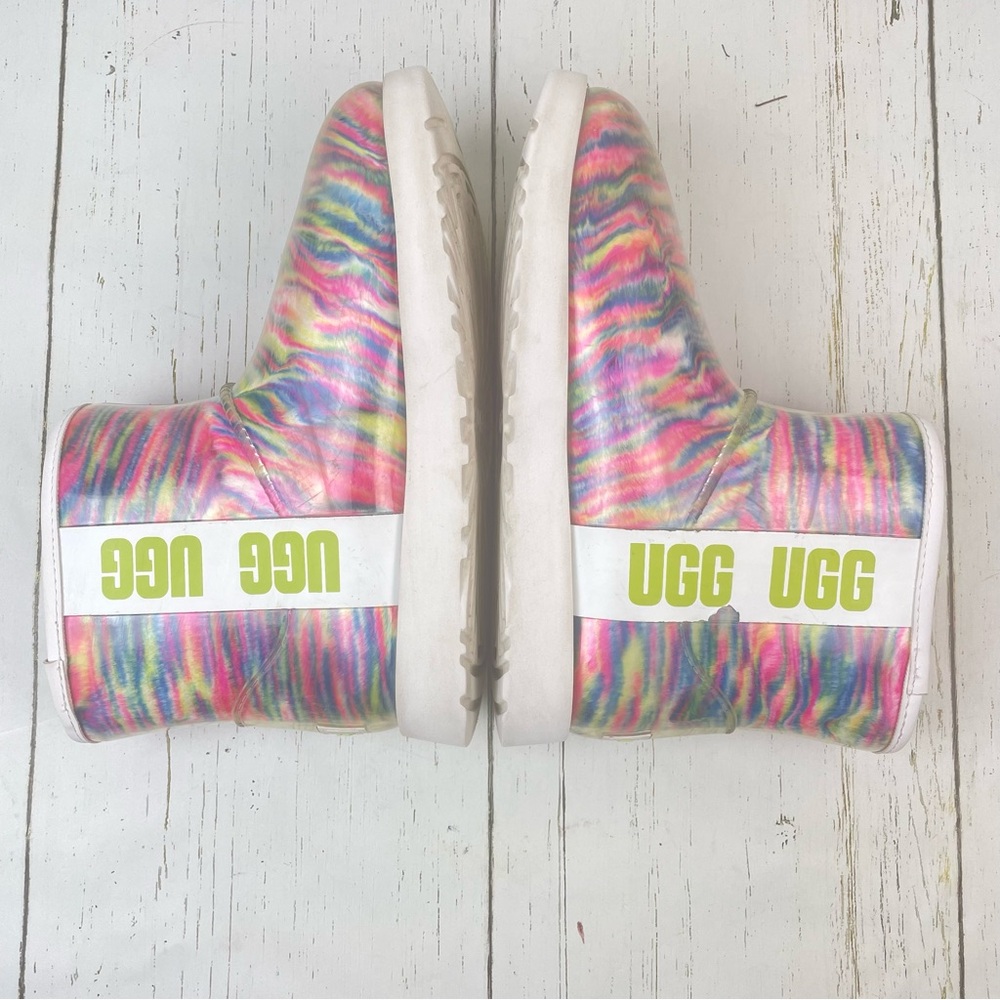 UGG Classic Clear Mini Pixelate Boots - Picture 7 of 16